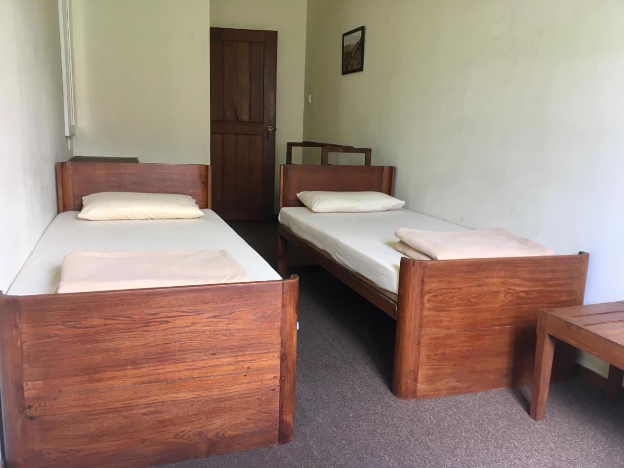 Railway Lodge Hostel Hatton Esterno foto