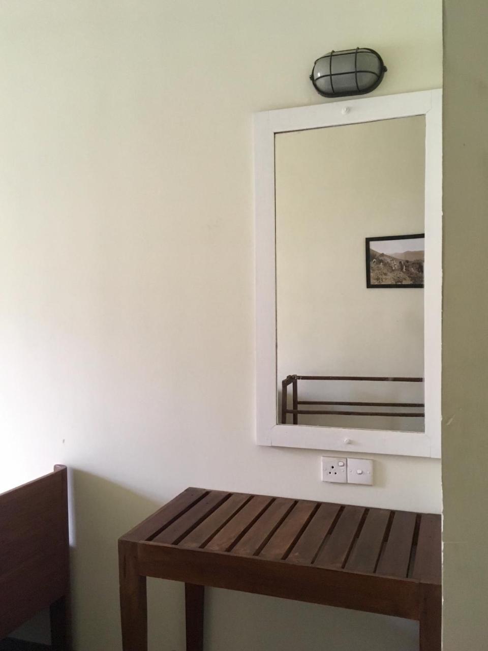 Railway Lodge Hostel Hatton Esterno foto