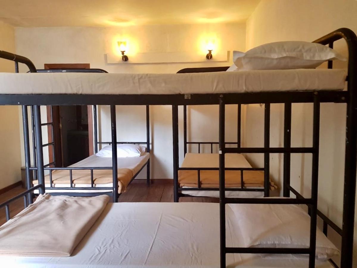 Railway Lodge Hostel Hatton Esterno foto